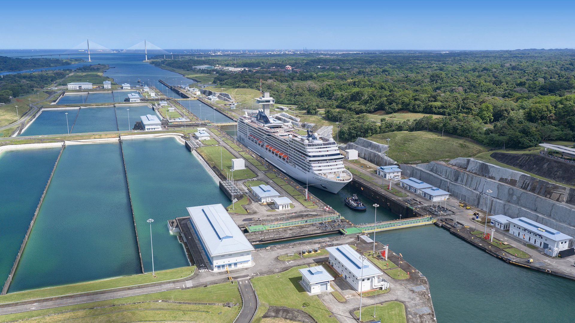 Panama Canal, MSC Magnifica | MSC Cruises