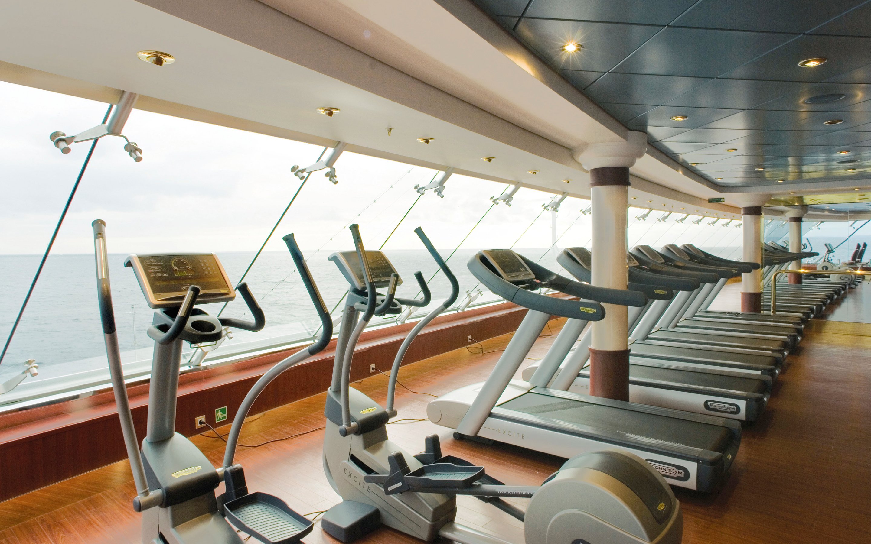 MSC Poesia Public Area Sport 06